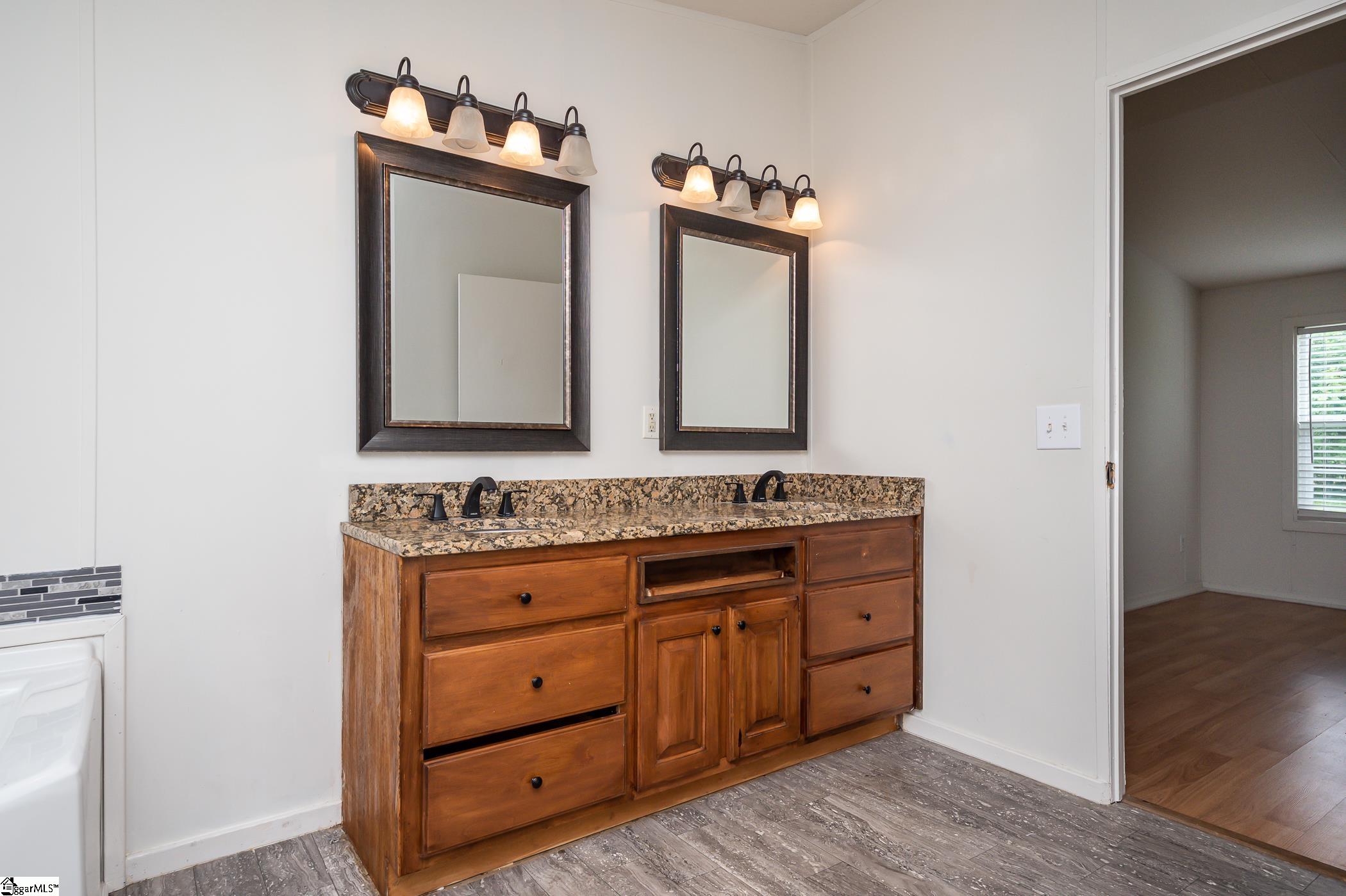 3185 Scuffletown Road Fountain Inn, SC 29644 - Photo 14 of 32
