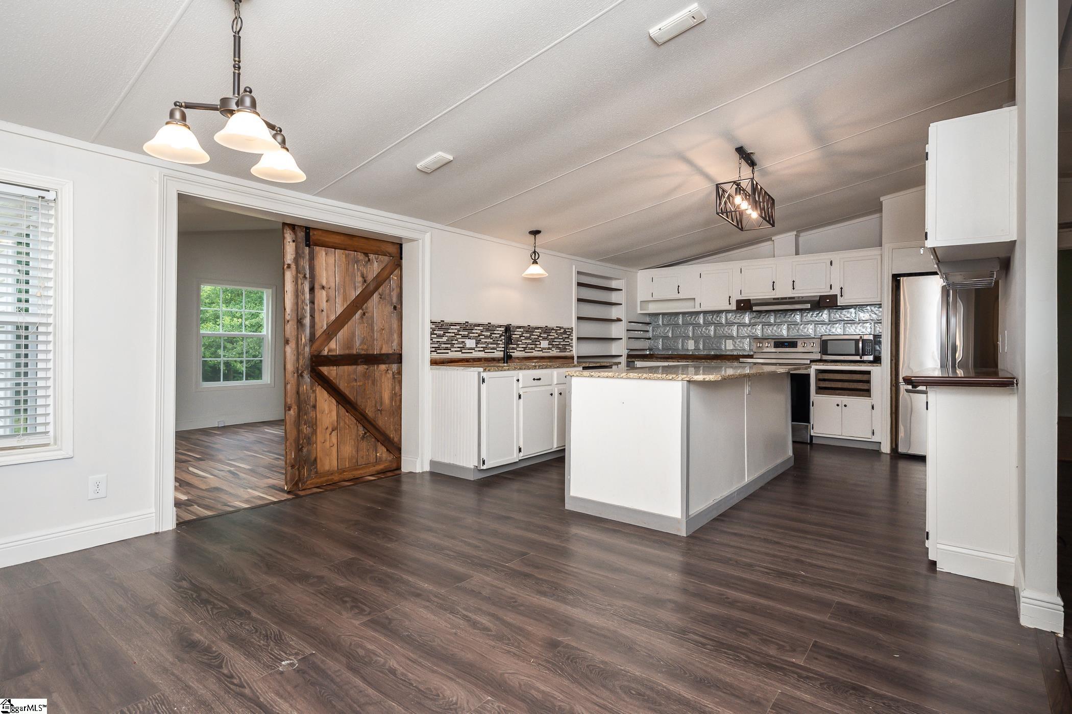 3185 Scuffletown Road Fountain Inn, SC 29644 - Photo 17 of 32