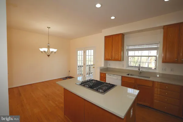 $3,200 | 20517 Ashley Terrace, Sterling, VA 20165