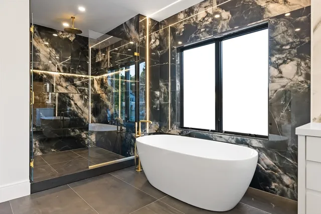 $3,916,000 | 25-27 High Street, Newton, MA 02461