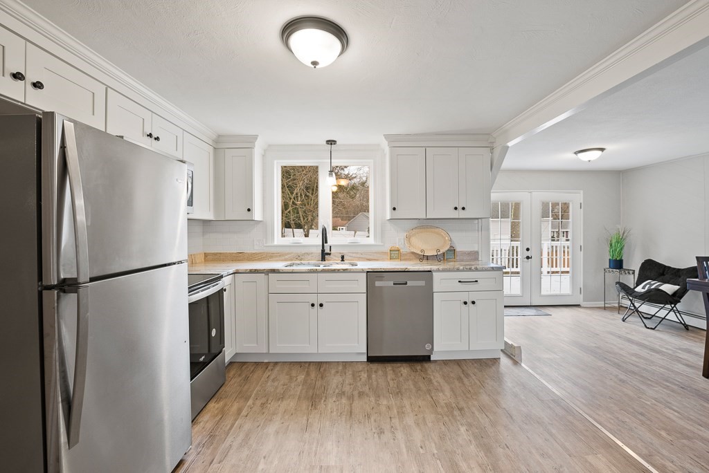122 Robinson Road West Springfield, MA 01089 - Photo 9 of 37 Gallery Image 9