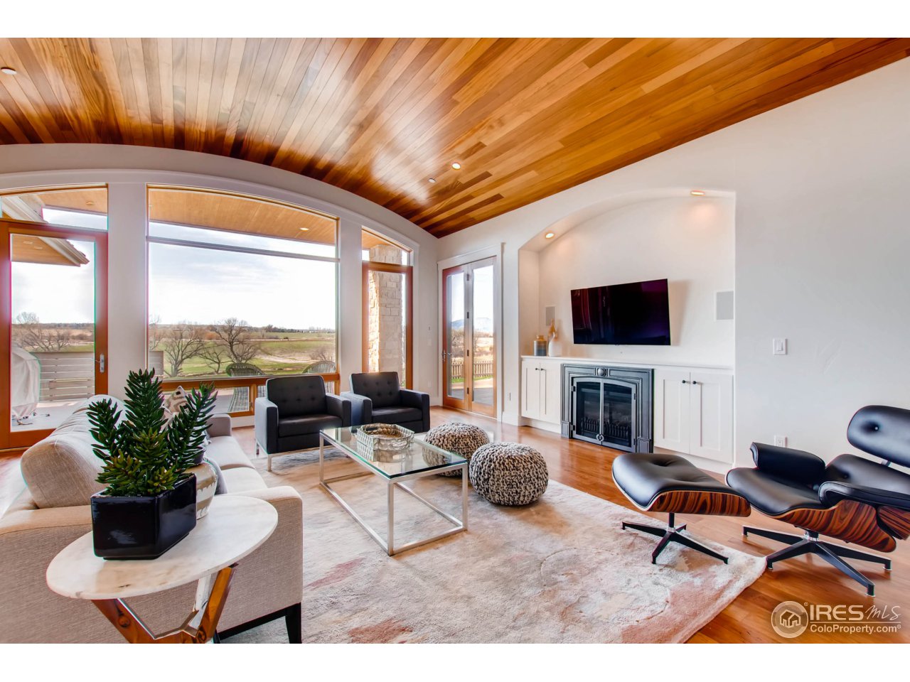 8446 Valmont Road Boulder, CO 80301 - Photo 14 of 40 Family Room