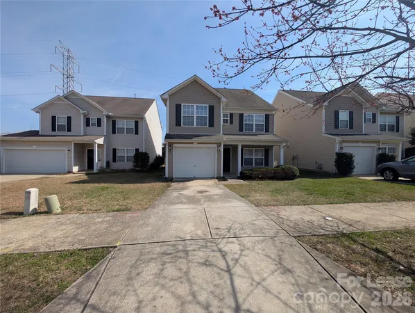 $1,995 | 11307 Breezehill Lane, Charlotte, NC 28262