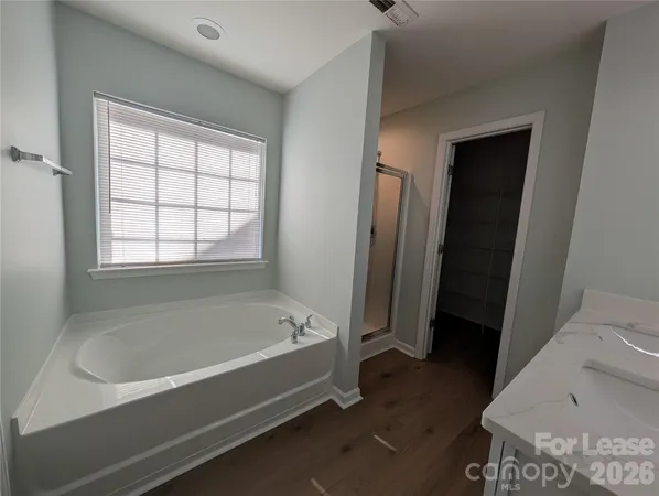 $1,995 | 11307 Breezehill Lane, Charlotte, NC 28262