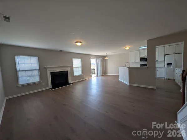 $1,995 | 11307 Breezehill Lane, Charlotte, NC 28262