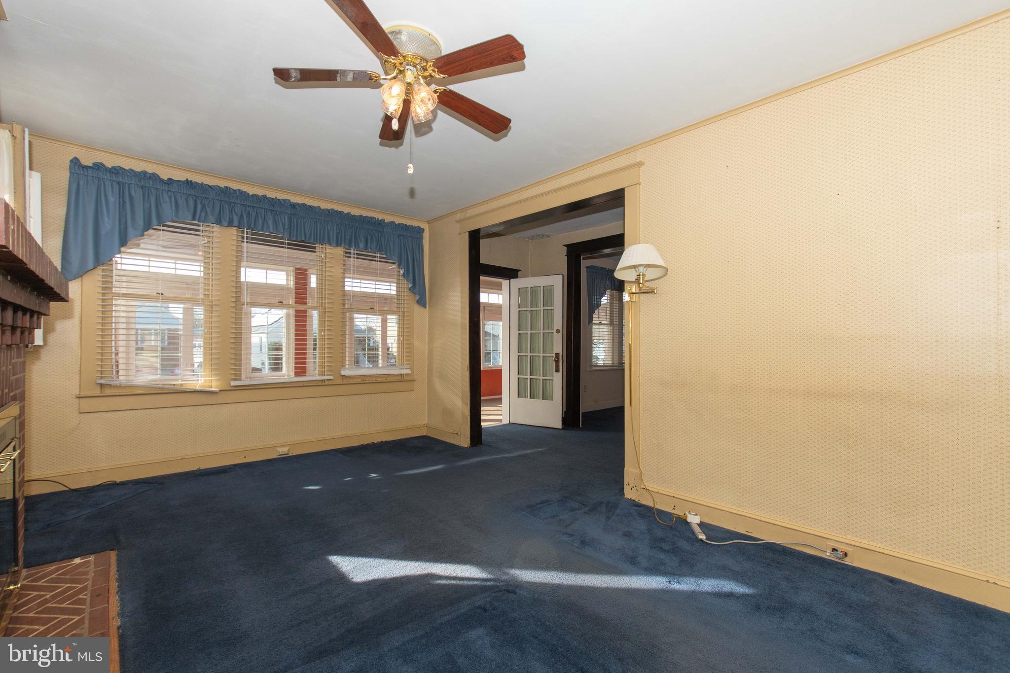 2526 Wycliffe Road Baltimore, MD 21234 - Photo 19 of 56 Living Room