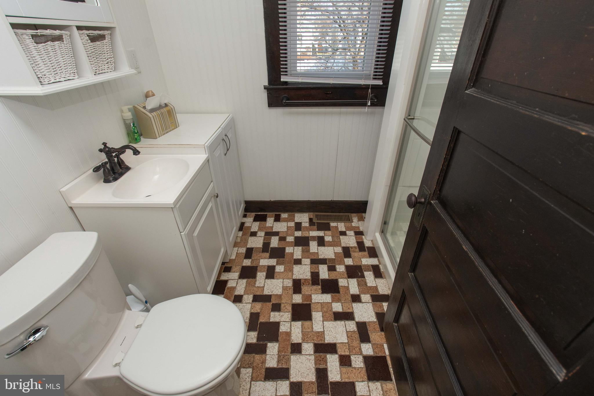 2526 Wycliffe Road Baltimore, MD 21234 - Photo 33 of 56 Main Floor Bath