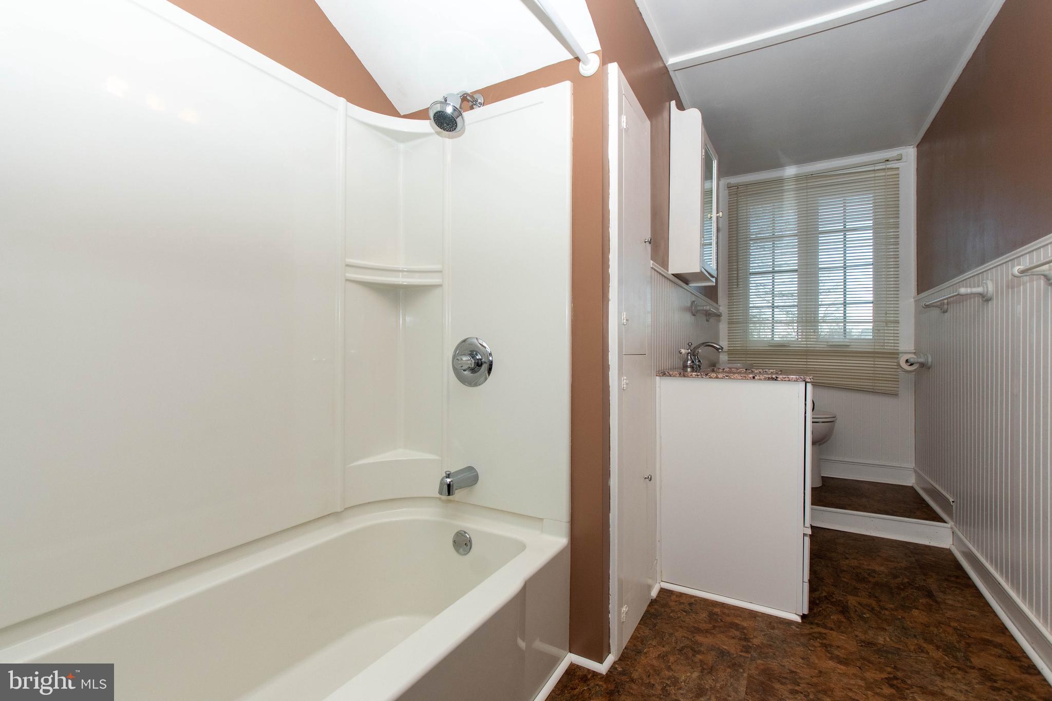2526 Wycliffe Road Baltimore, MD 21234 - Photo 53 of 56 Bath 2 Level 2