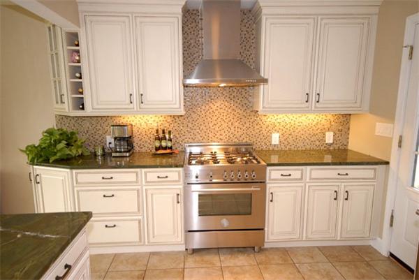 96 Burnham Road Andover, MA 01810 - Photo 5 of 29 Gallery Image 5
