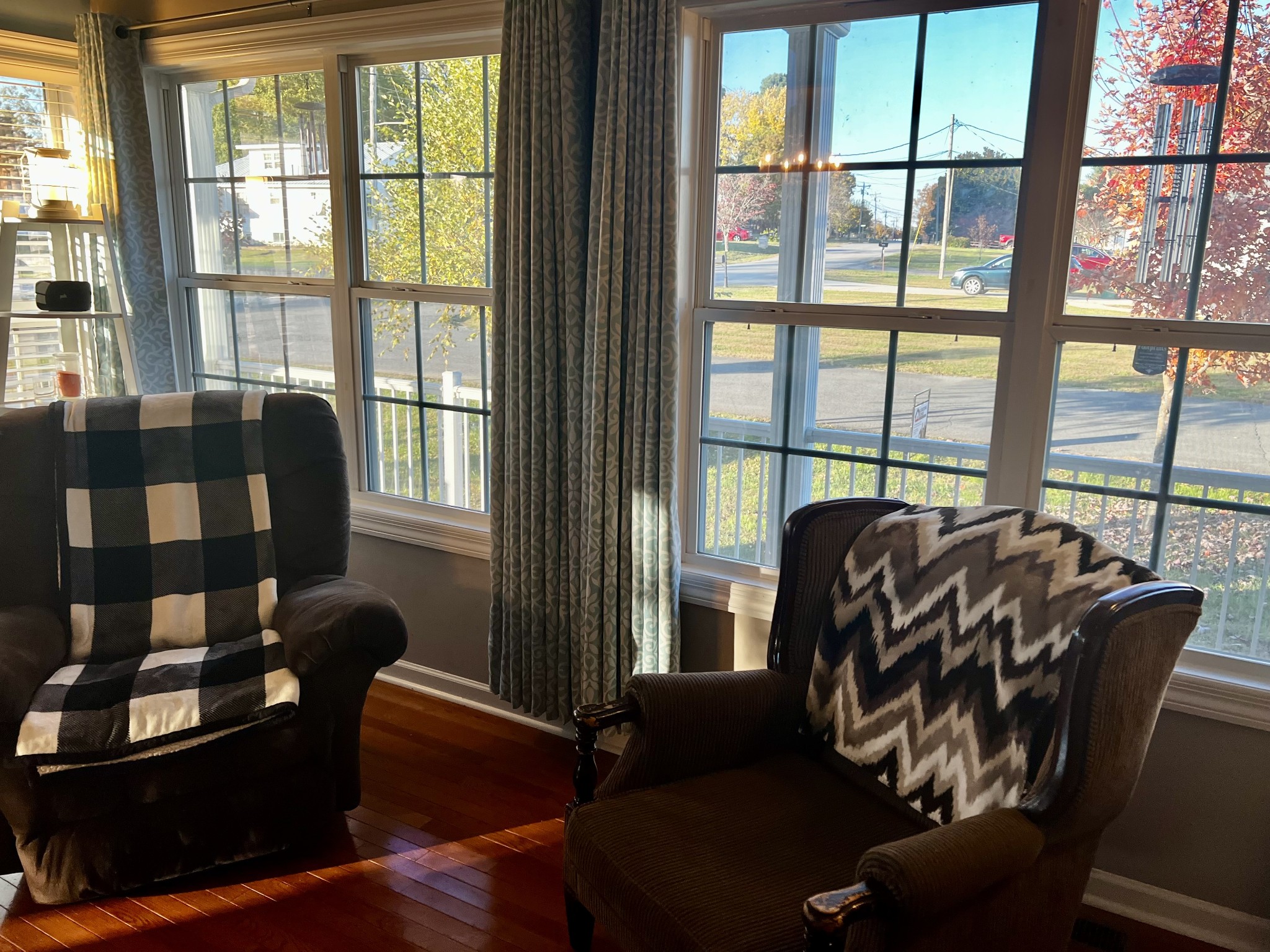 305 Duncan Lane Winchester, TN 37398 - Photo 11 of 34 a living room with furniture and windows
