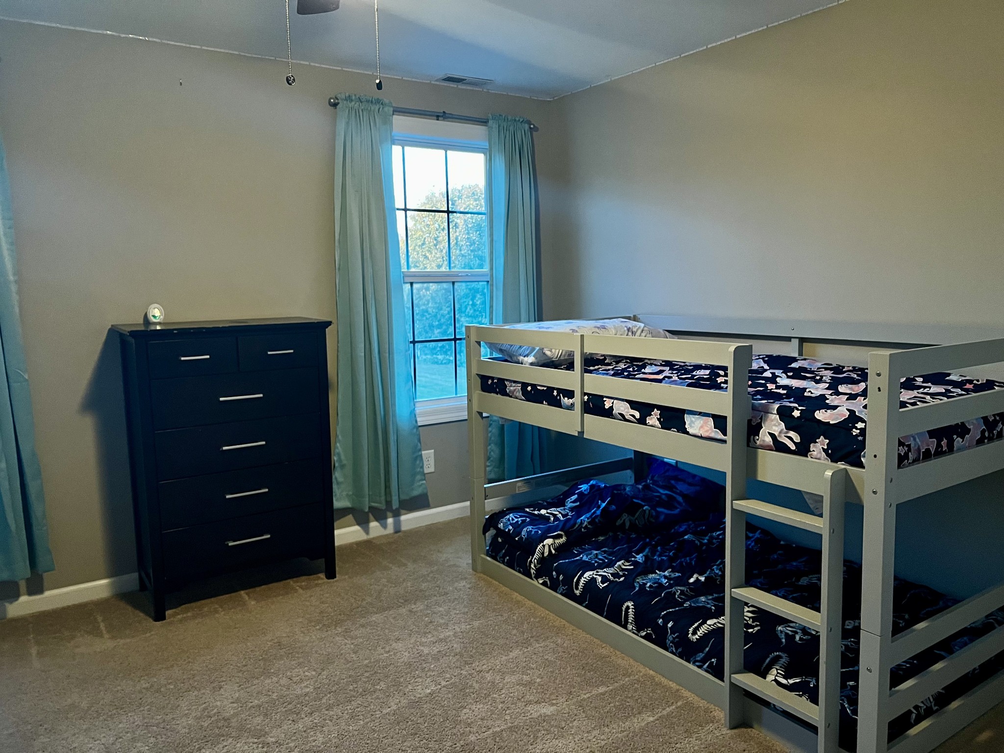 305 Duncan Lane Winchester, TN 37398 - Photo 29 of 34 a kitchen with a stove and a cabinet
