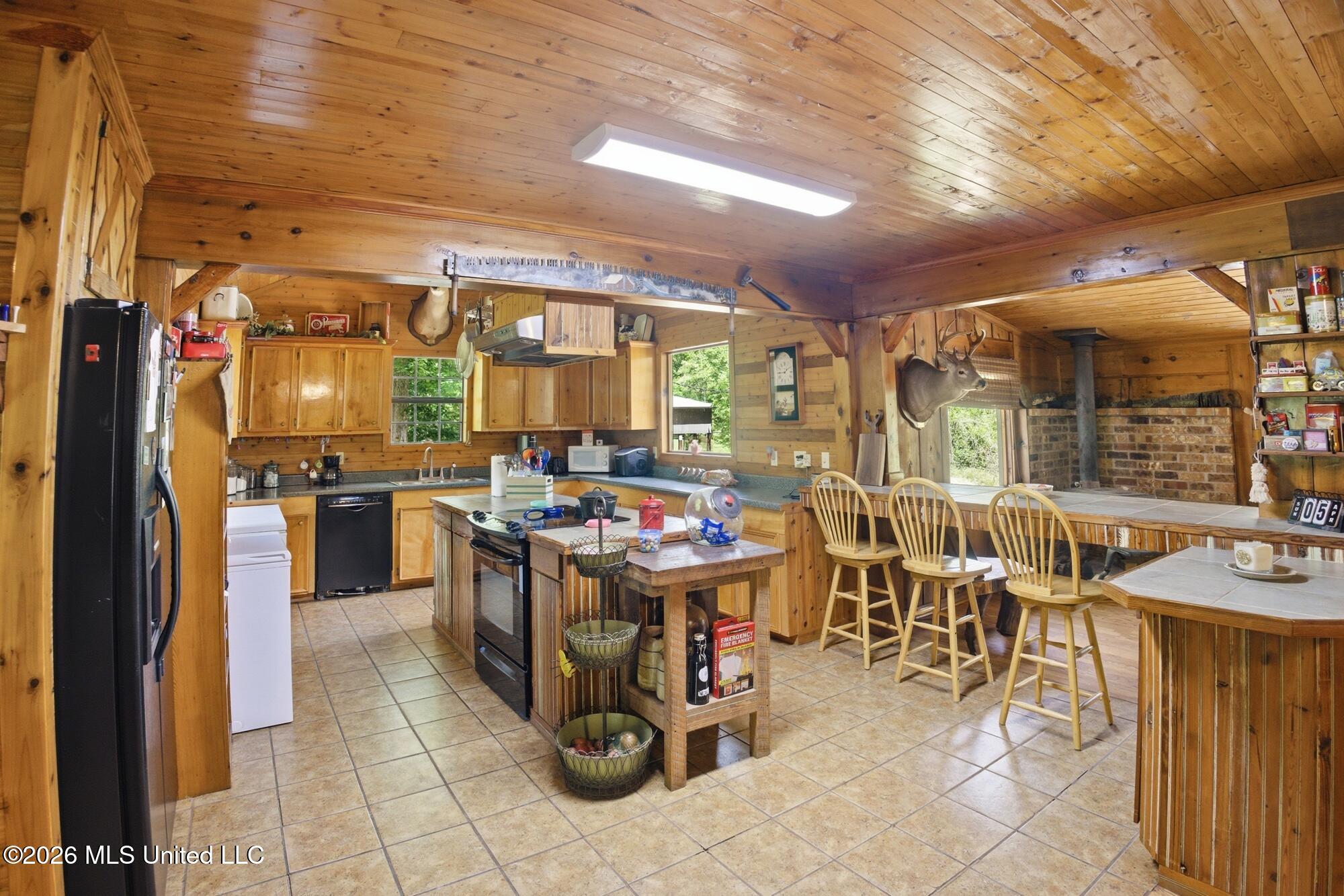 5024 Mary Wall Bridge Road Liberty, MS 39645 - Photo 7 of 20 Kitchen