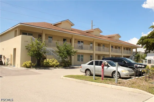 $1,490 | 1110 Southwest 47th Terrace, Unit 205, Cape Coral, FL 33914