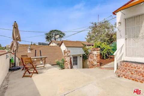 $1,750 | 288 South Coronado Street, Los Angeles, CA 90057