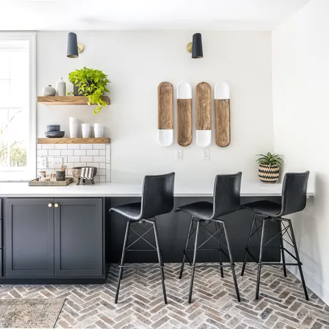 a view of a tree in a yard