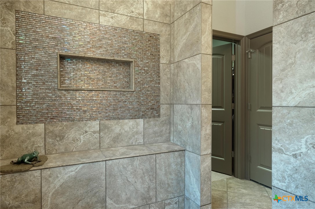 1239 Falling Hills Drive Georgetown, TX 78628 - Photo 17 of 31 Master Shower