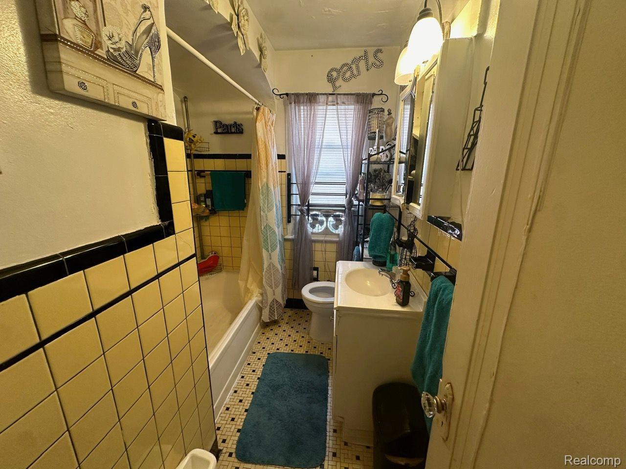 9942 Balfour Road Detroit, MI 48224 - Photo 6 of 19 Gallery Image 6