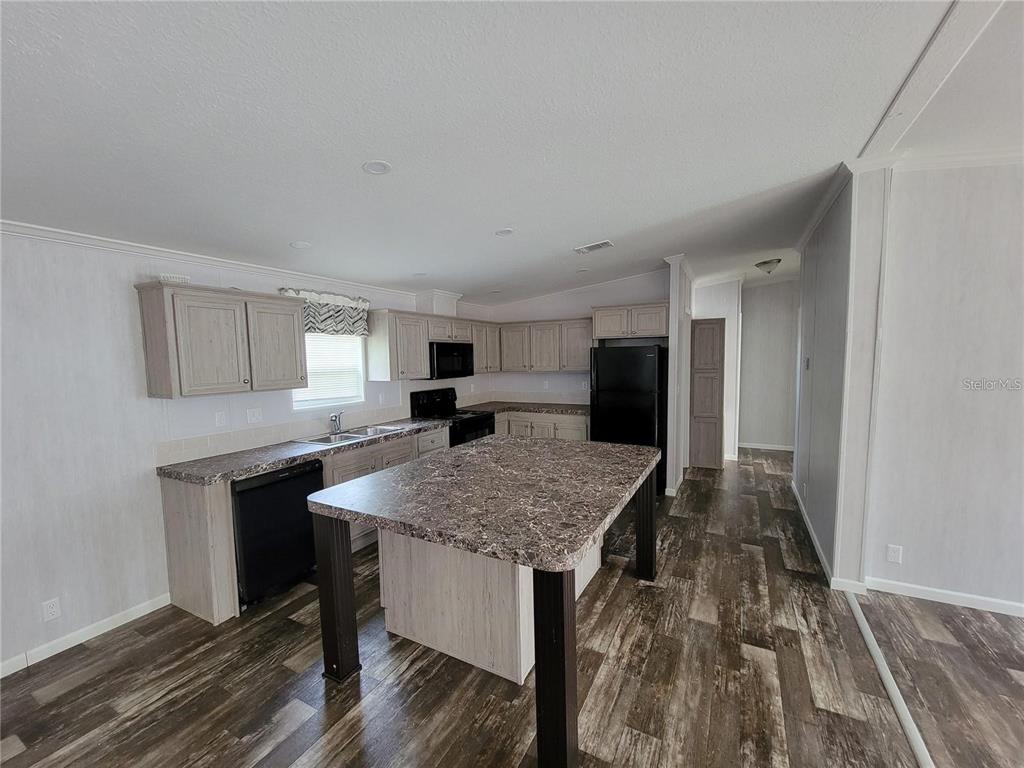 16625 Southeast 102nd Ave Road Summerfield, FL 34491 - Photo 3 of 10