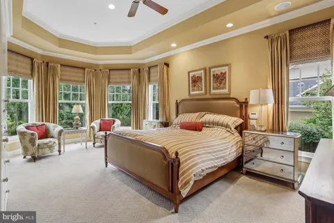 $2,475,000 | 11736 Gainsborough Road, Potomac, MD 20854