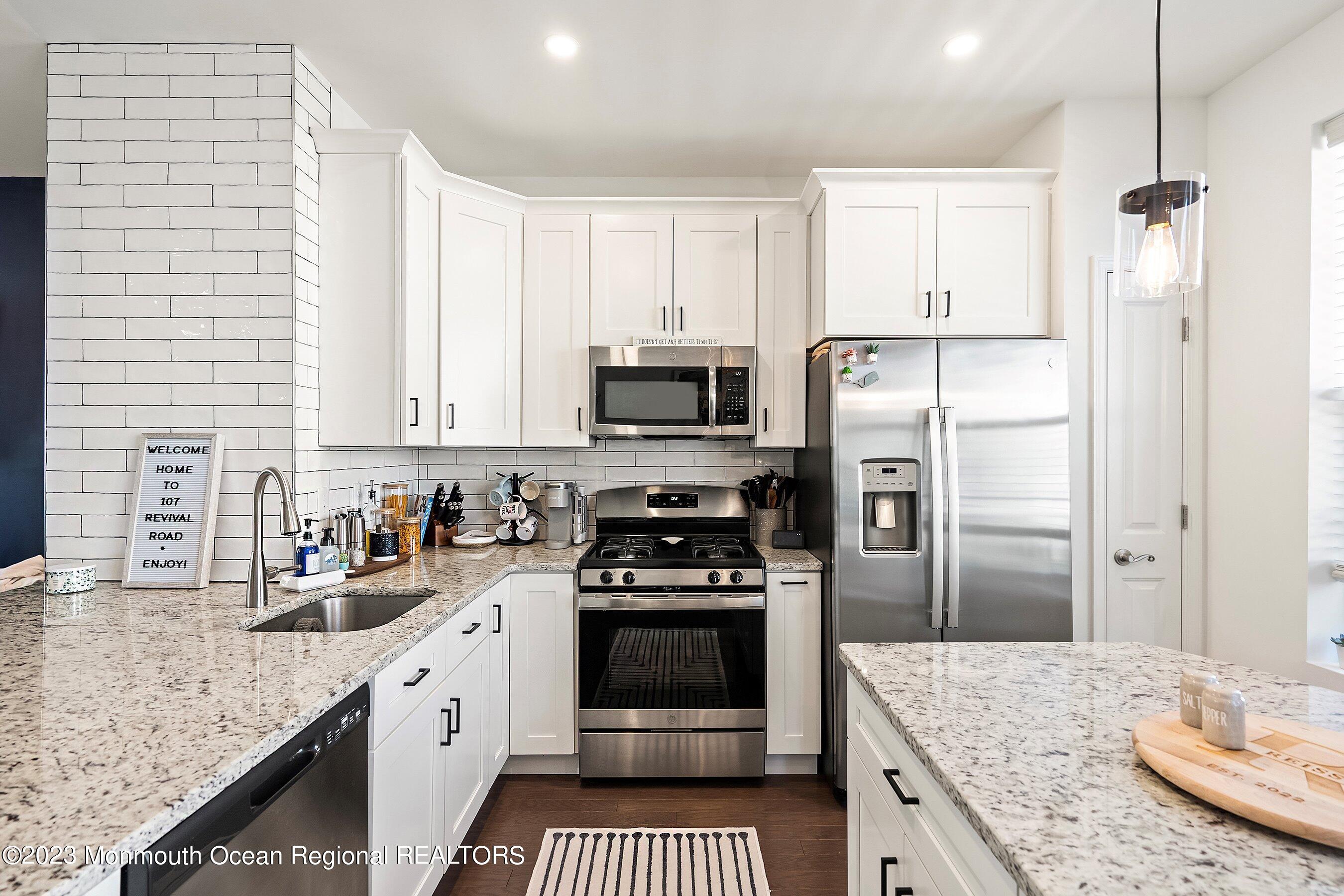 107 Revival Road Brick, NJ 08723 - Photo 16 of 41 19-Mid Kitchen 1C