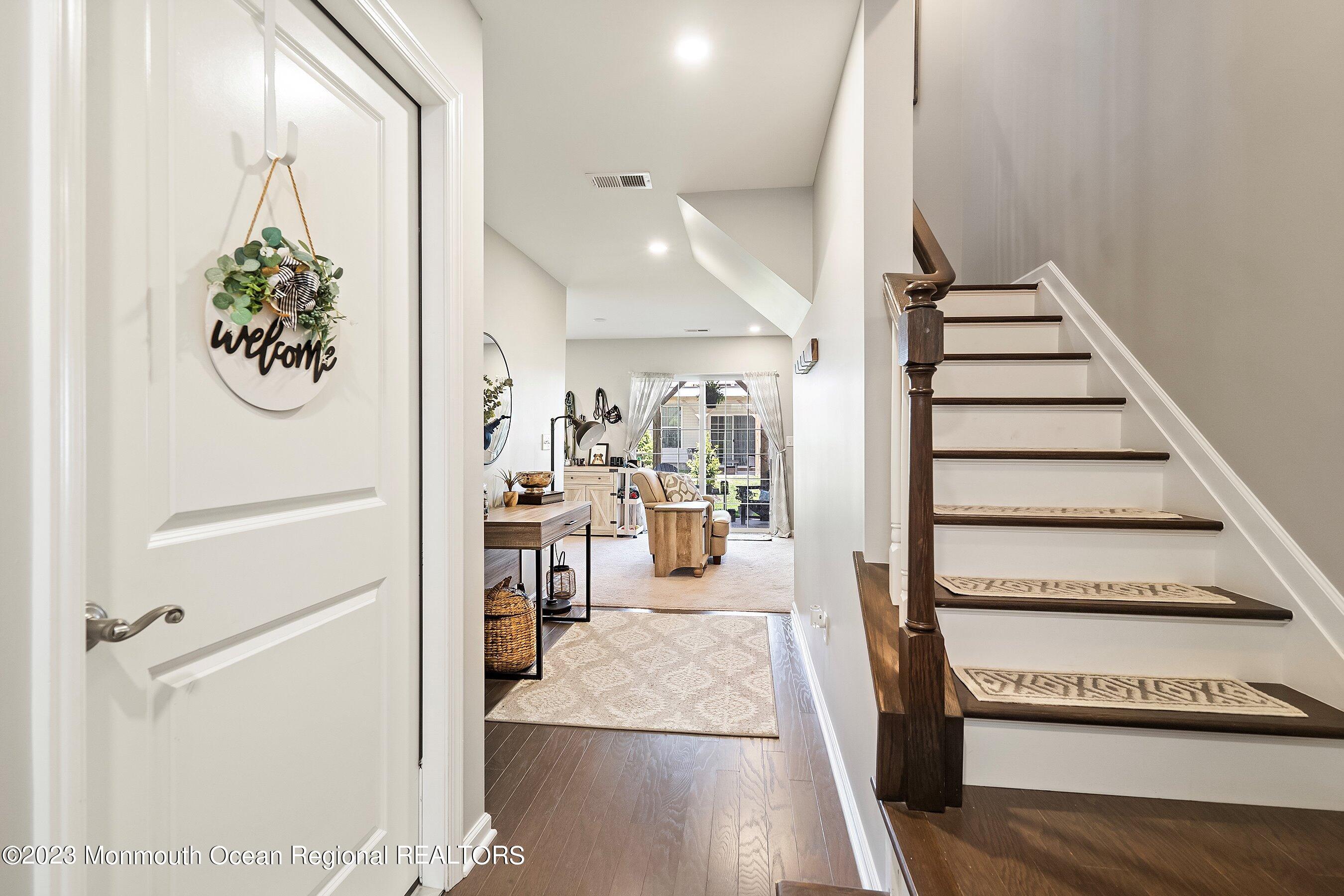 107 Revival Road Brick, NJ 08723 - Photo 9 of 41 10-Lower Foyer 1A
