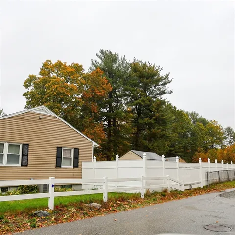 $285,000 | 6 Leicester Street, Billerica, MA 01862