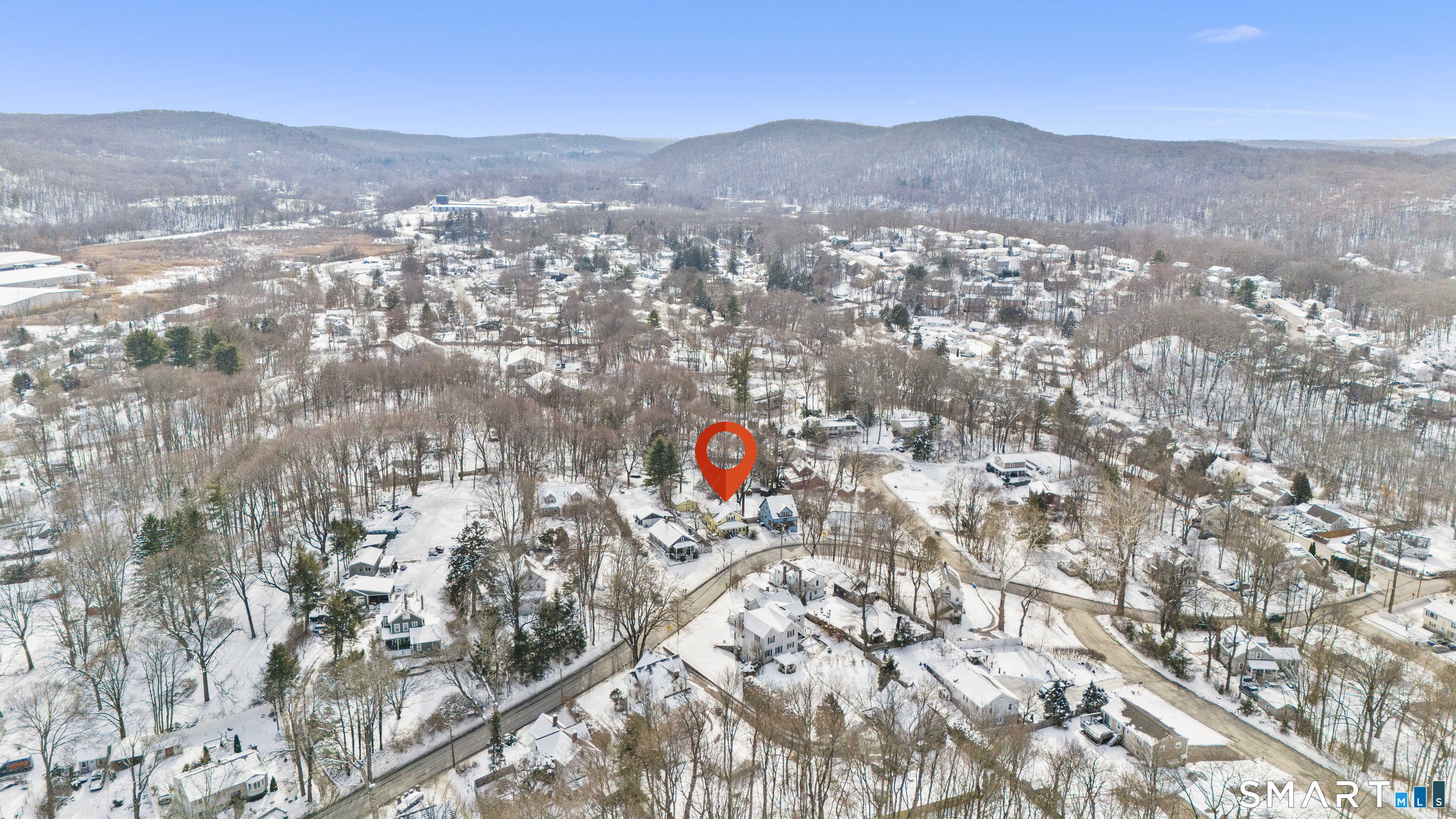 28 Reservoir Street Bethel, CT 06801 - Photo 37 of 40