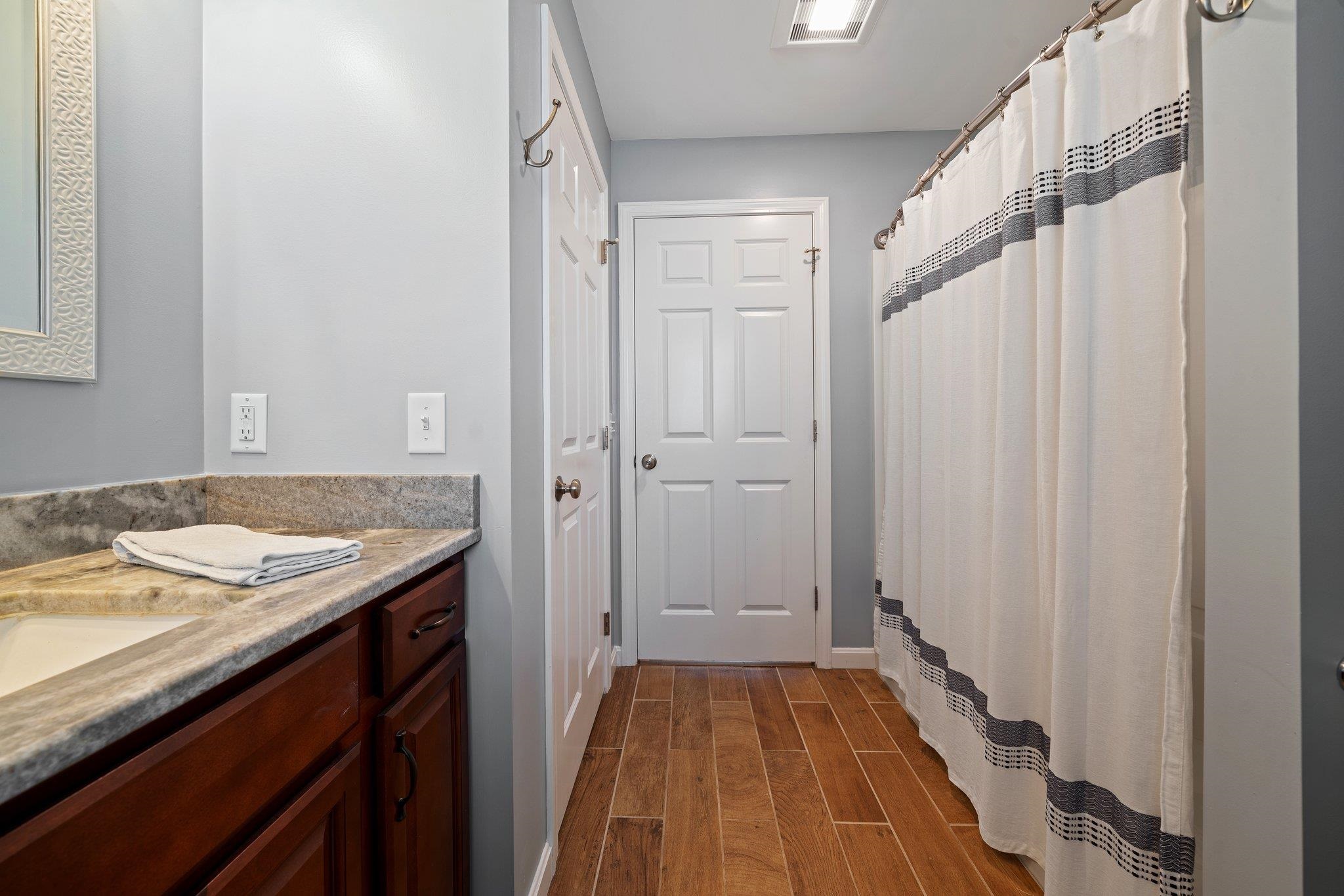 4 West Shore Drive Sandown, NH 03873 - Photo 13 of 39