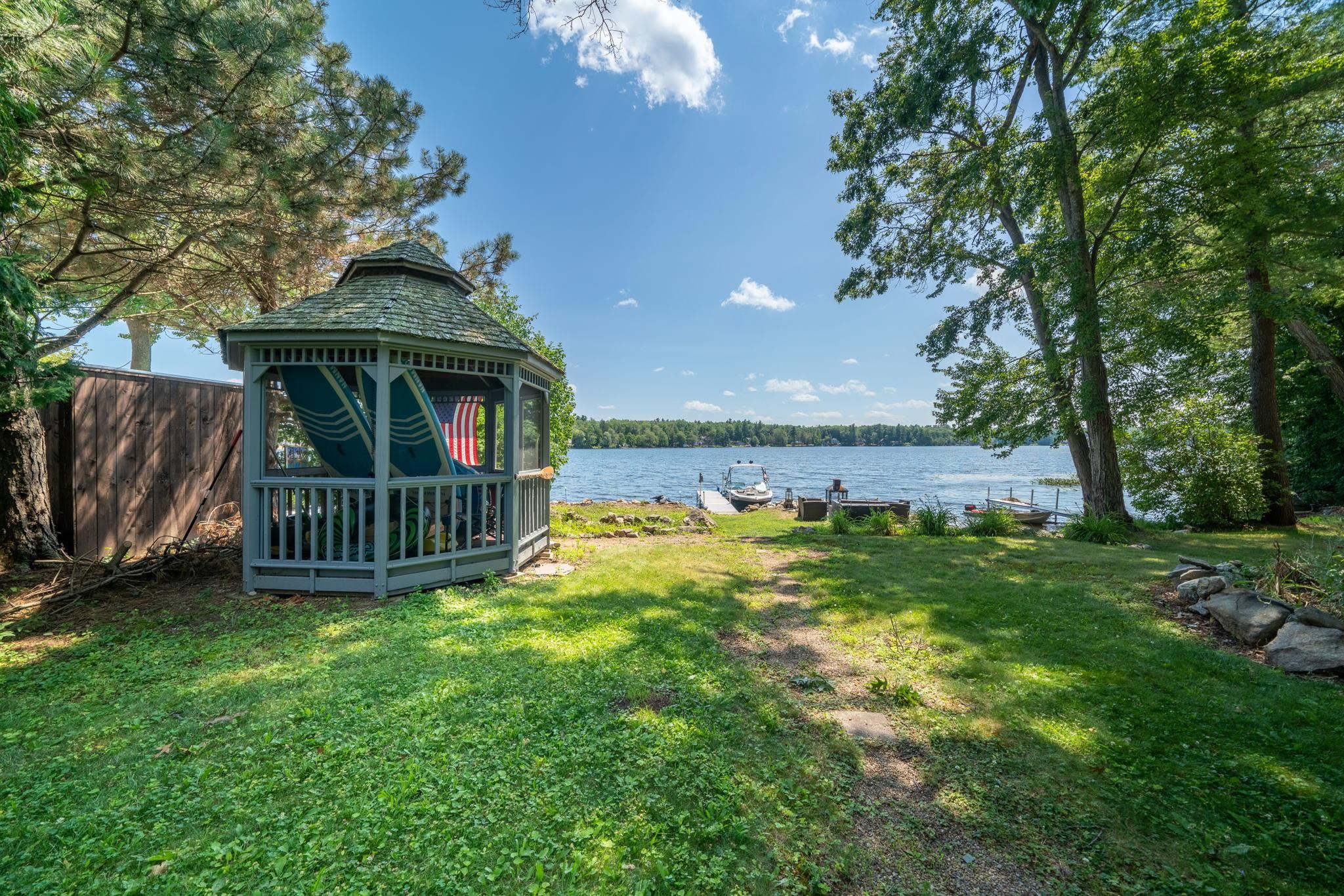 4 West Shore Drive Sandown, NH 03873 - Photo 2 of 39