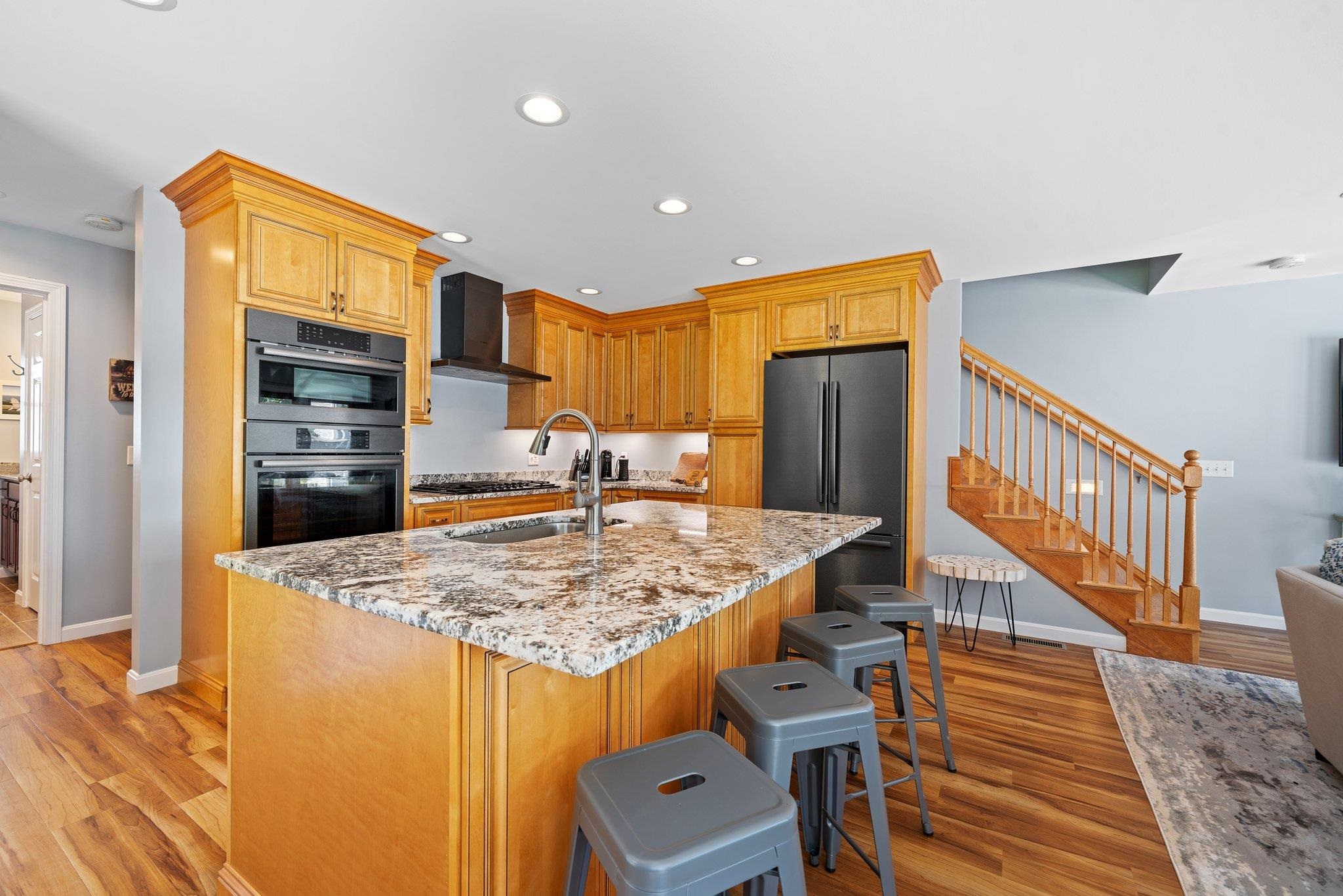 4 West Shore Drive Sandown, NH 03873 - Photo 5 of 39