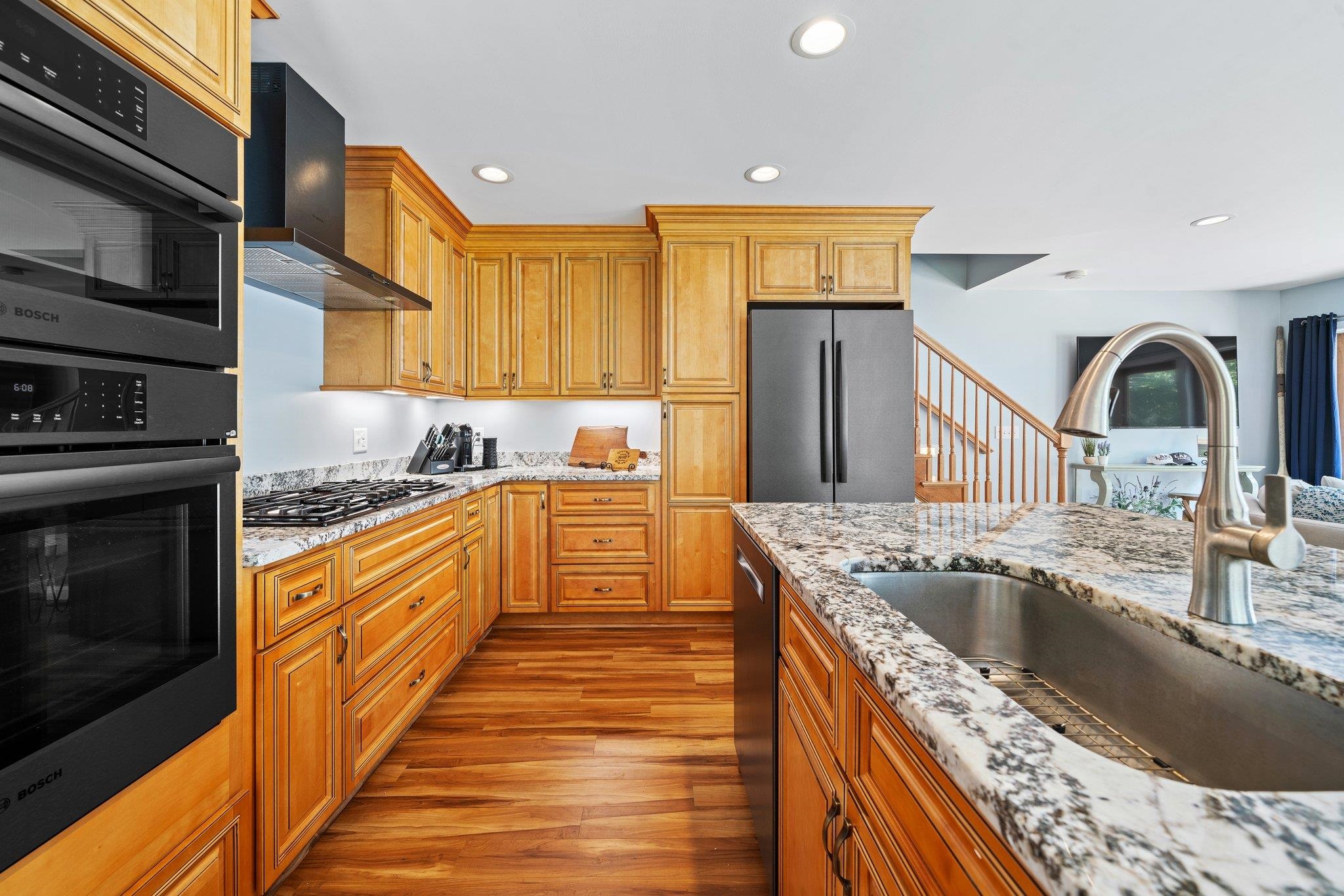 4 West Shore Drive Sandown, NH 03873 - Photo 6 of 39