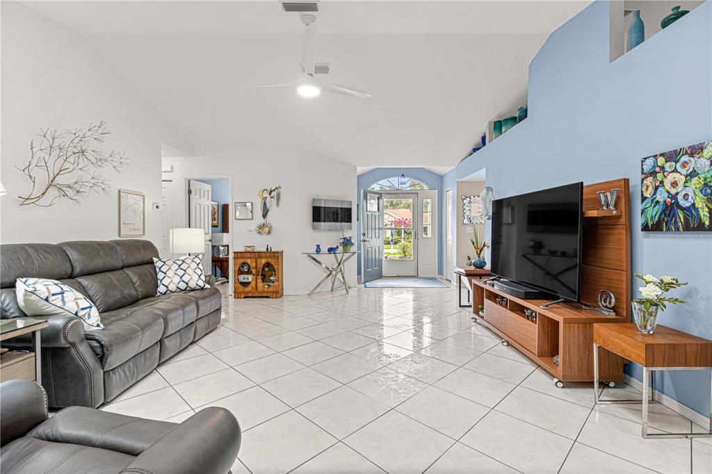 8567 Southwest 108th Ln Road Ocala, FL 34481 - Photo 17 of 38 Gallery Image 17