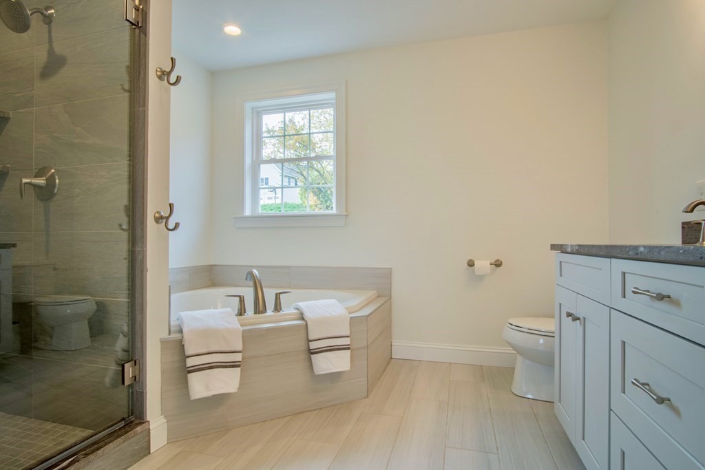 17 Overlook Drive Danvers, MA 01923 - Photo 23 of 42