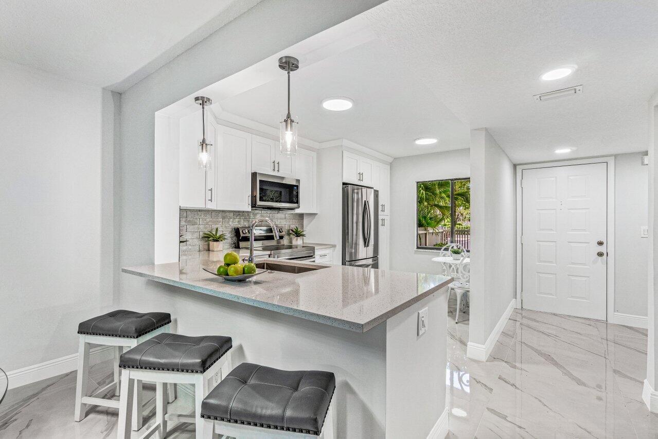 7350 Kinghurst Drive, Unit 104 Delray Beach, FL 33446 - Photo 14 of 38 009-7350KinghurstDrive-DelrayBeach-FL-33