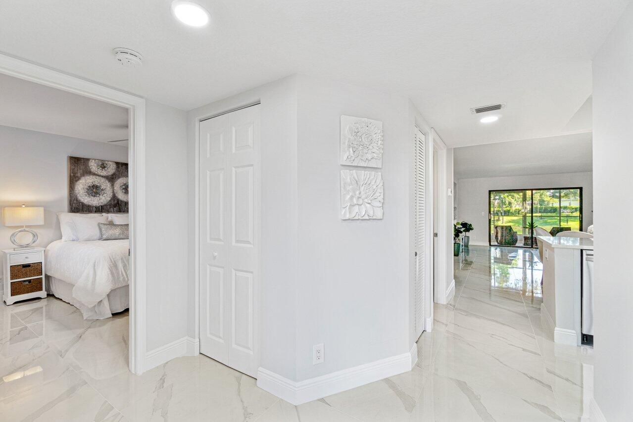 7350 Kinghurst Drive, Unit 104 Delray Beach, FL 33446 - Photo 6 of 38 005-7350KinghurstDrive-DelrayBeach-FL-33