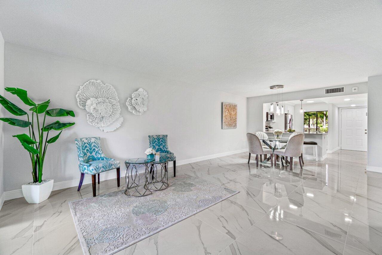 7350 Kinghurst Drive, Unit 104 Delray Beach, FL 33446 - Photo 8 of 38 016-7350KinghurstDrive-DelrayBeach-FL-33