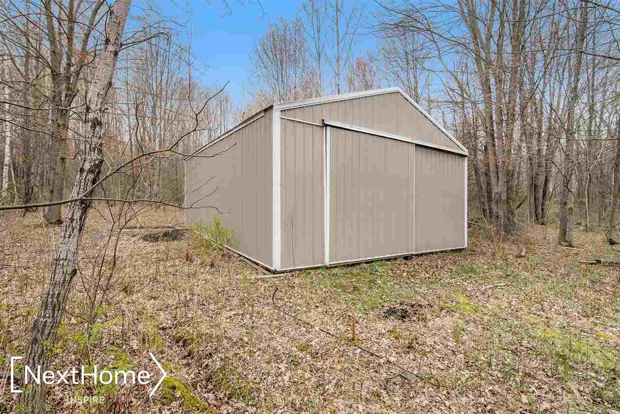 14481 Duffield Road Montrose, MI 48457 - Photo 3 of 36 50039414-2.JPG