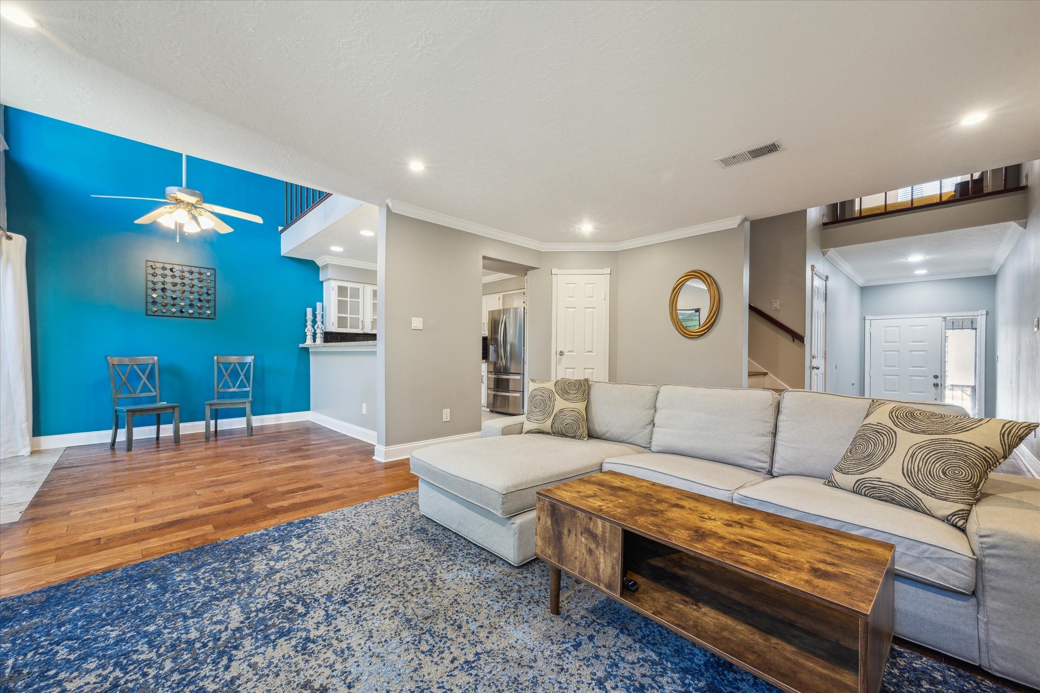 2107 Morgan Street Houston, TX 77006 - Photo 3 of 13 Open-concept layout flows seamlessly from living to dining & kitchen.