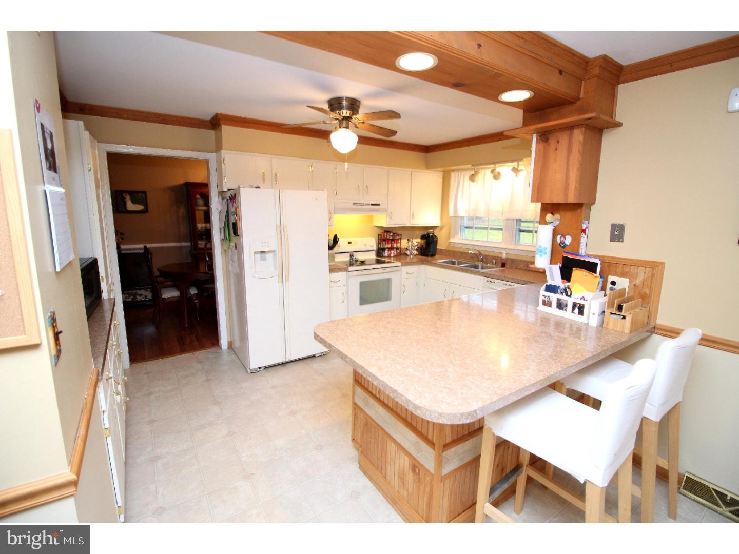 138 North Hunter Forge Road Newark, DE 19713 - Photo 6 of 25 Kitchen