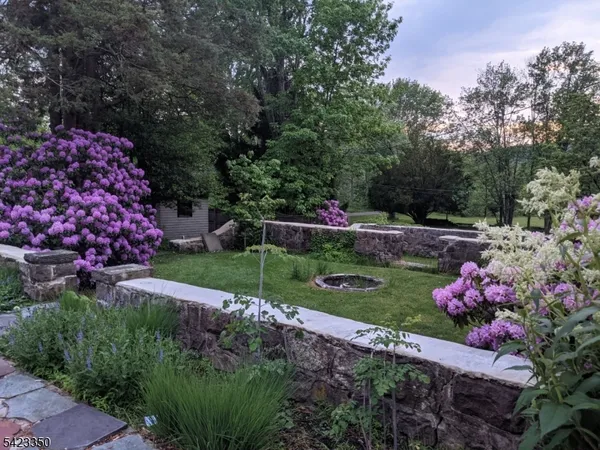 $1,500,000 | 615 Jackson Valley Road, Oxford, NJ 07863