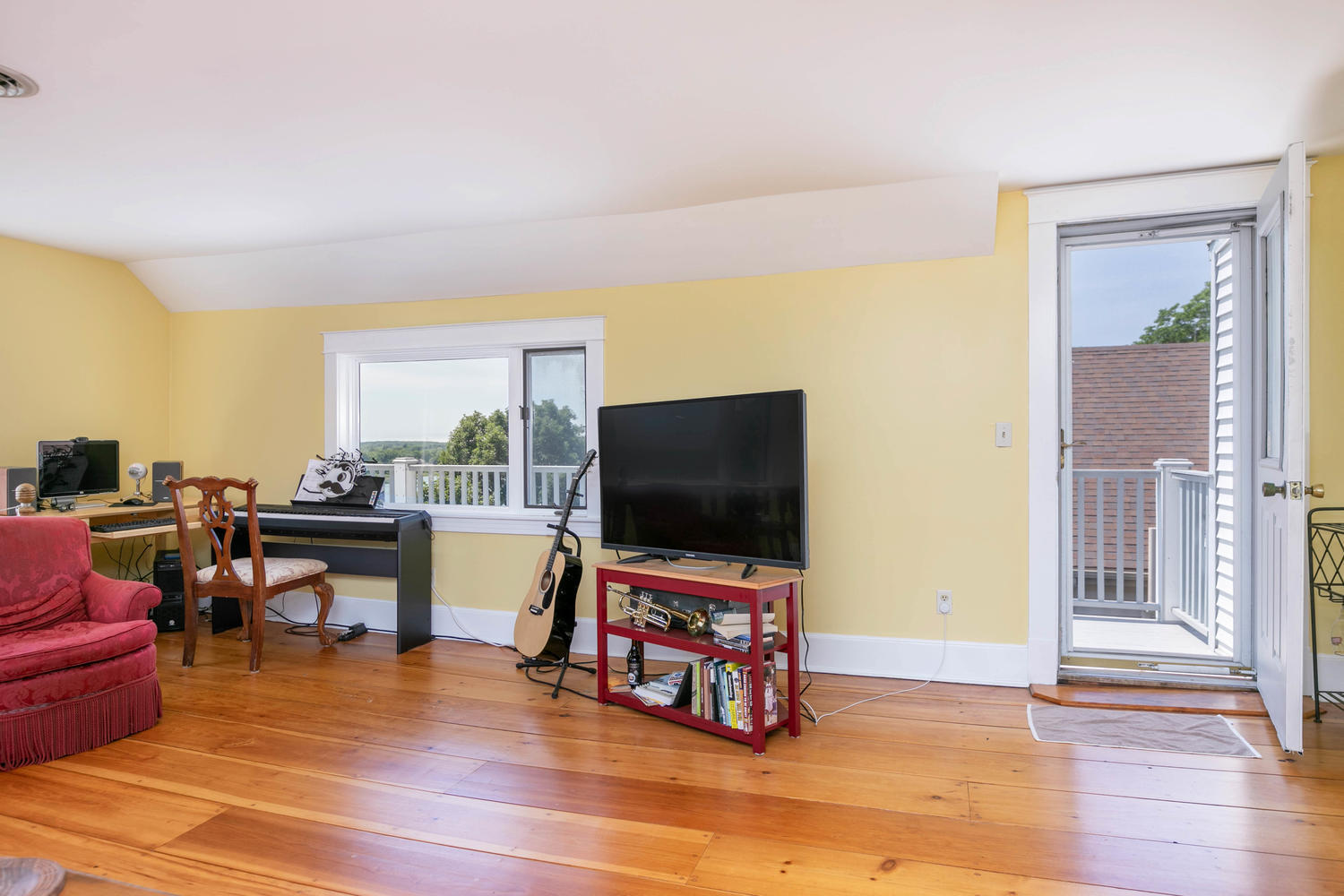 112 Salem Street Portland, ME 04102 - Photo 6 of 29 112 Salem St Portland ME 04102-large-006