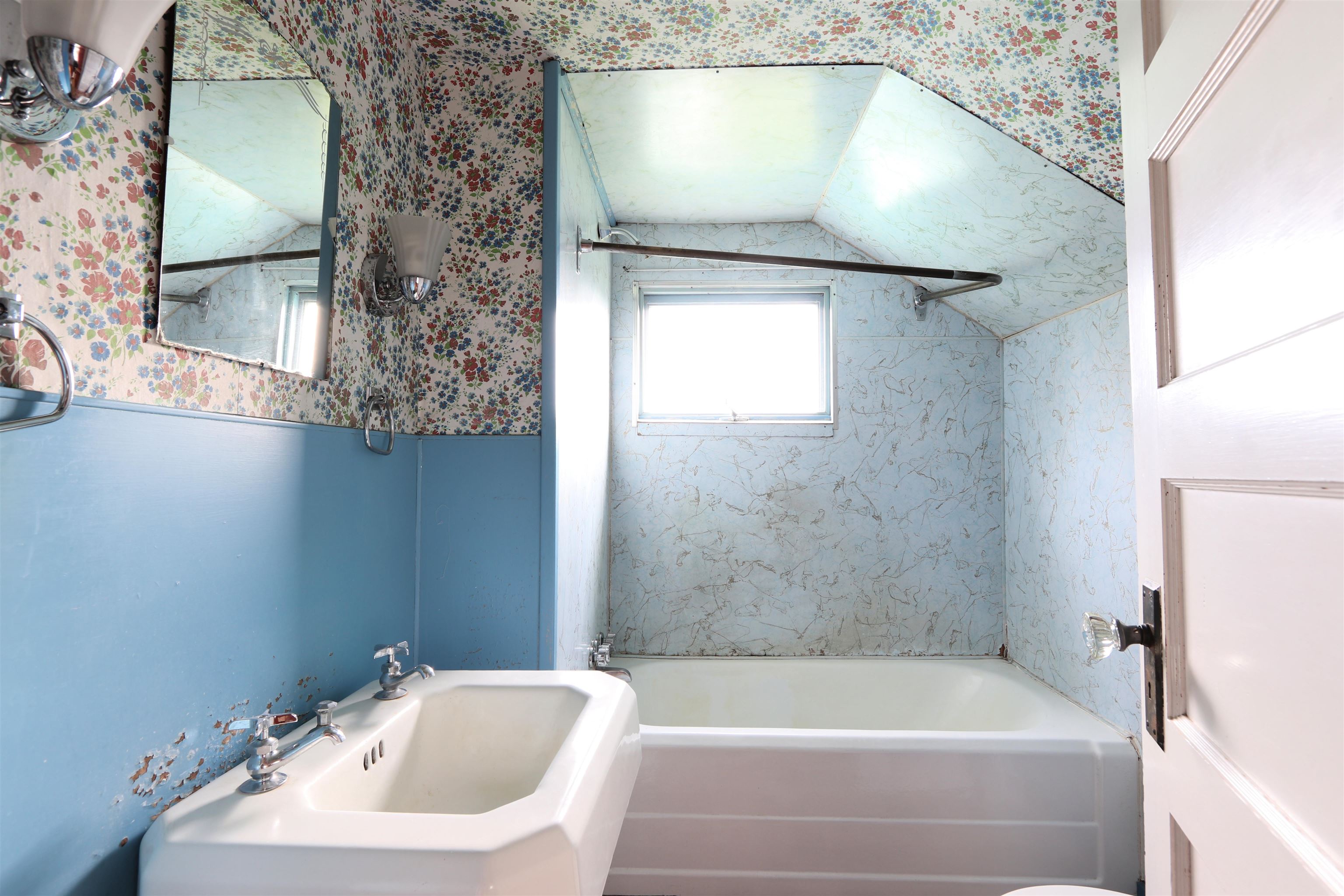 104 Thaddeus Stevens Road Peacham, VT 05862 - Photo 27 of 40