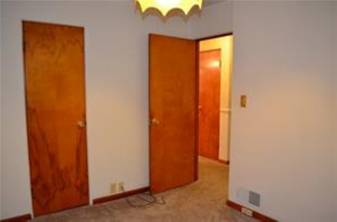 142 Hoss Road Indianapolis, IN 46217 - Photo 14 of 34 Gallery Image 14