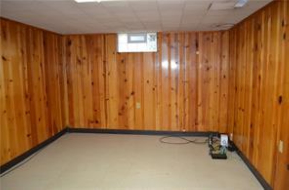 142 Hoss Road Indianapolis, IN 46217 - Photo 18 of 34 Gallery Image 18