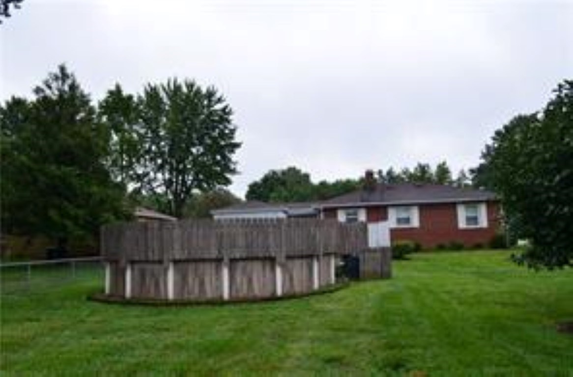 142 Hoss Road Indianapolis, IN 46217 - Photo 29 of 34 Gallery Image 29