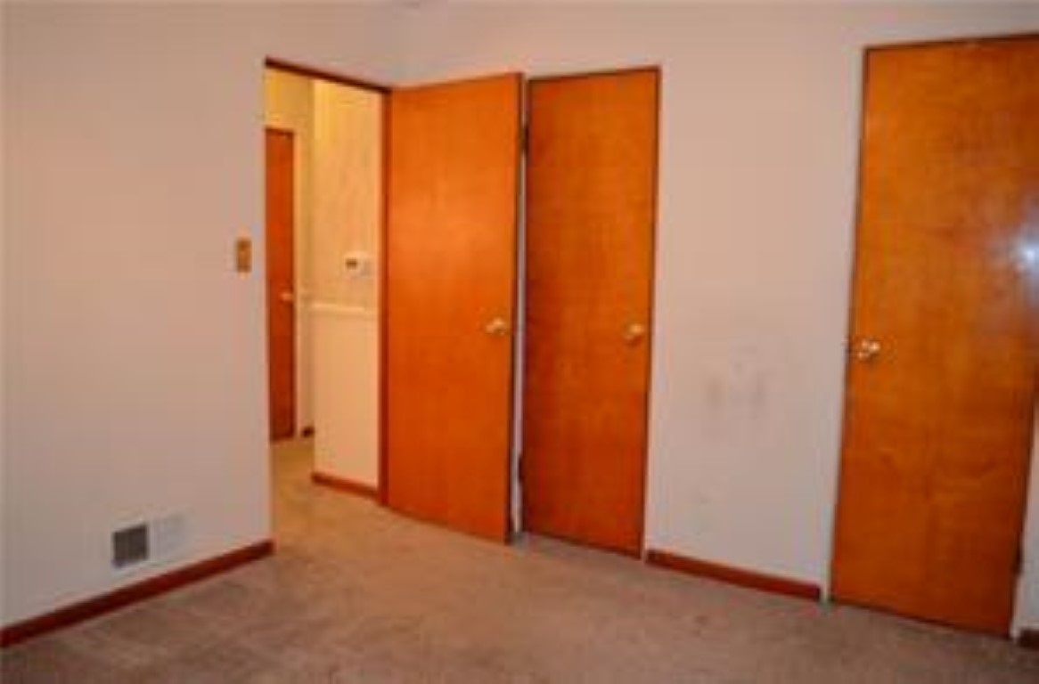 142 Hoss Road Indianapolis, IN 46217 - Photo 10 of 34 Gallery Image 10