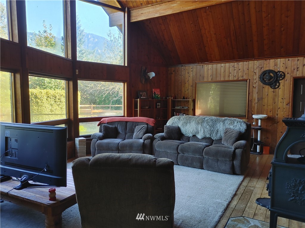 924 Cline Road Randle, WA 98377 - Photo 6 of 35 Gallery Image 6