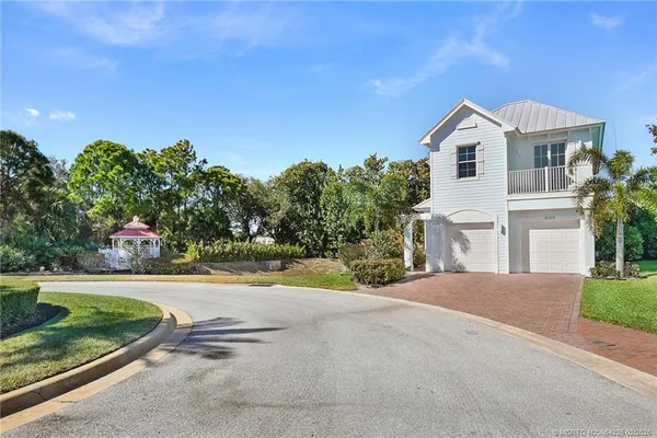 $699,999 | 8109 Southeast Asaro Street, Hobe Sound, FL 33455