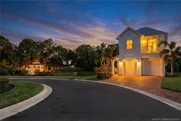 $699,999 | 8109 Southeast Asaro Street, Hobe Sound, FL 33455