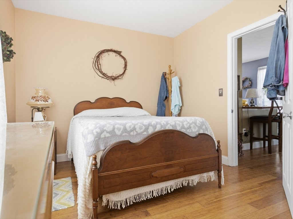 24 Pleasant Street Westerly, RI 02891 - Photo 11 of 34